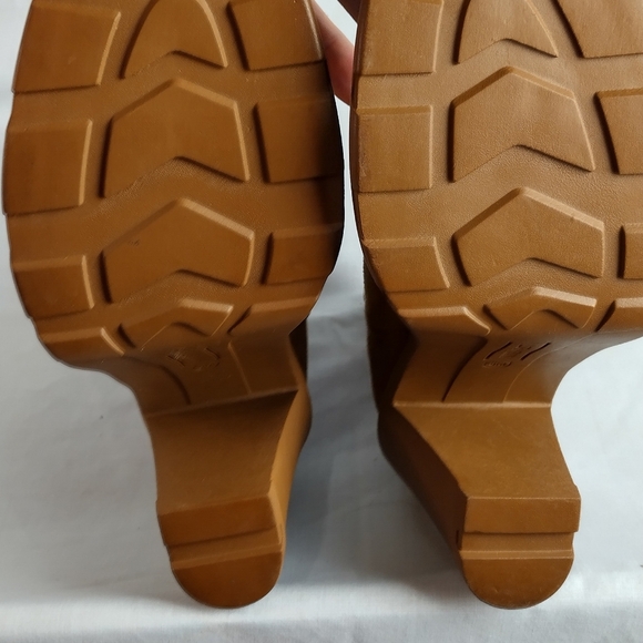 Nine West Womens Size 8 Chelsea Heel Boots Natural Brown Suede Boots New Fashion - Picture 12 of 16